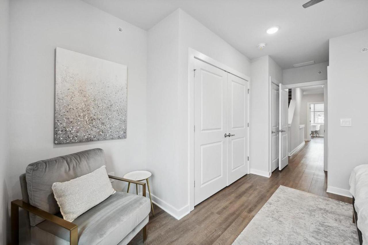 Apartment Luxurious With Rooftop And Parking Near